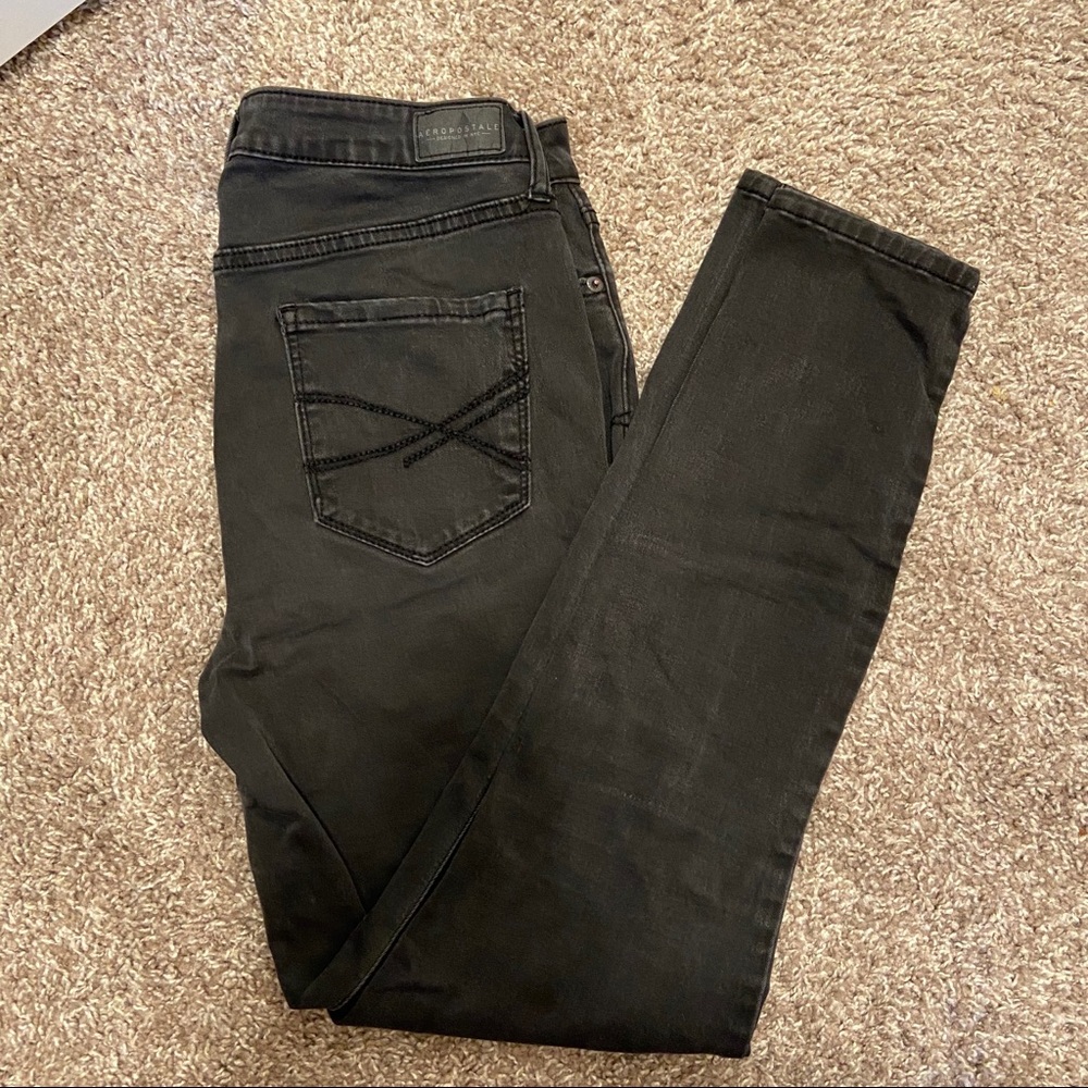 HIGH WAISTED BLACK DENIM JEANS